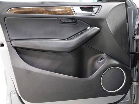 Used 2016 Audi Q5 2.0T Premium Plus w/ Technology Package image 16