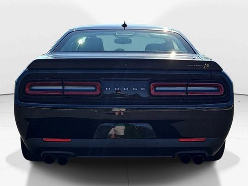 Used 2022 Dodge Challenger R/T Scat Pack RWD image 5