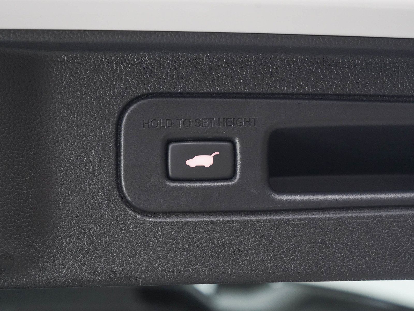 Used 2025 Honda Pilot Touring image 17