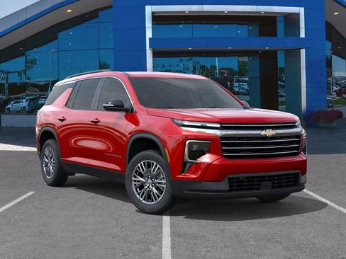 New 2026 Chevrolet Traverse LT w/ LPO, Floor Liner Package AWD/4WD image 31