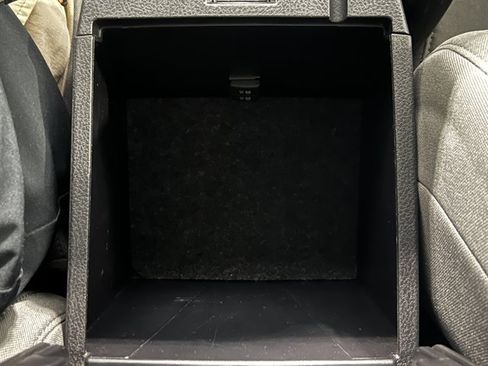 Used 2020 Toyota Tacoma SR5 image 45