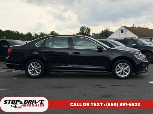 Used 2016 Volkswagen Passat 1.8T S FWD image 4