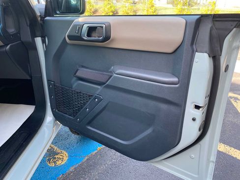 Used 2024 Ford Bronco Wildtrak AWD/4WD image 45