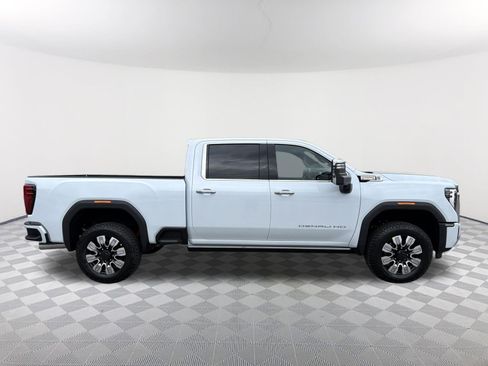 New 2026 GMC Sierra 2500 Denali w/ Denali Reserve Package image 5