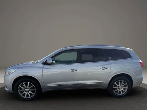 Used 2017 Buick Enclave Leather image 3