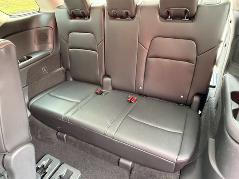 Used 2025 Nissan Pathfinder Platinum w/ Cargo Package AWD/4WD image 20