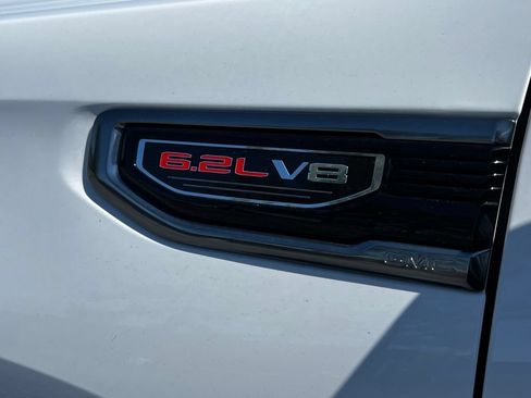 Used 2025 GMC Sierra 1500 AT4 AWD/4WD image 9