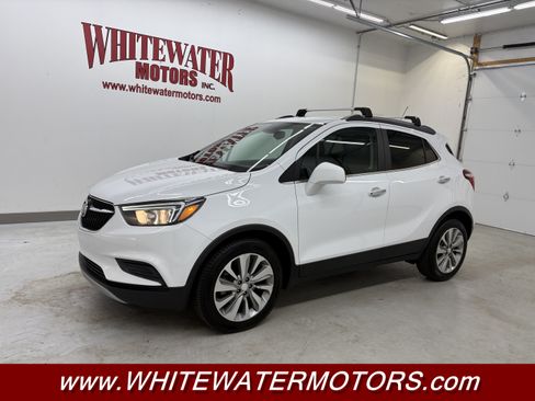 Used 2020 Buick Encore Preferred FWD image 1