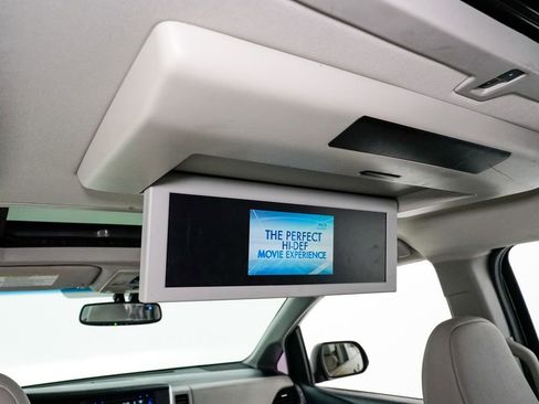 Used 2017 Toyota Sienna Limited Premium w/ Outdoor Package image 28