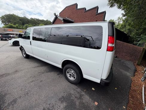 Used 2023 GMC Savana 3500 LS RWD image 5