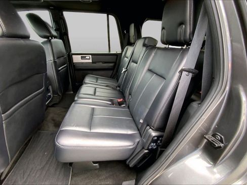 Used 2017 Ford Expedition Limited w/ Equipment Group 301A RWD image 21