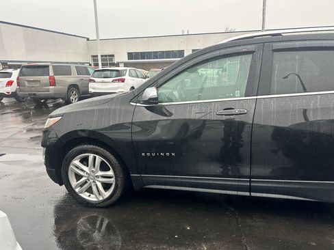 Used 2020 Chevrolet Equinox Premier image 4