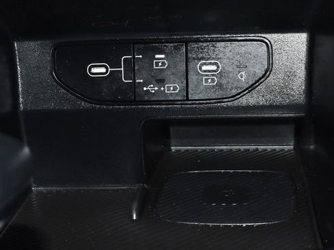 Used 2024 Kia Sorento S image 20