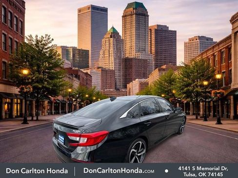 Used 2018 Honda Accord Sport image 4