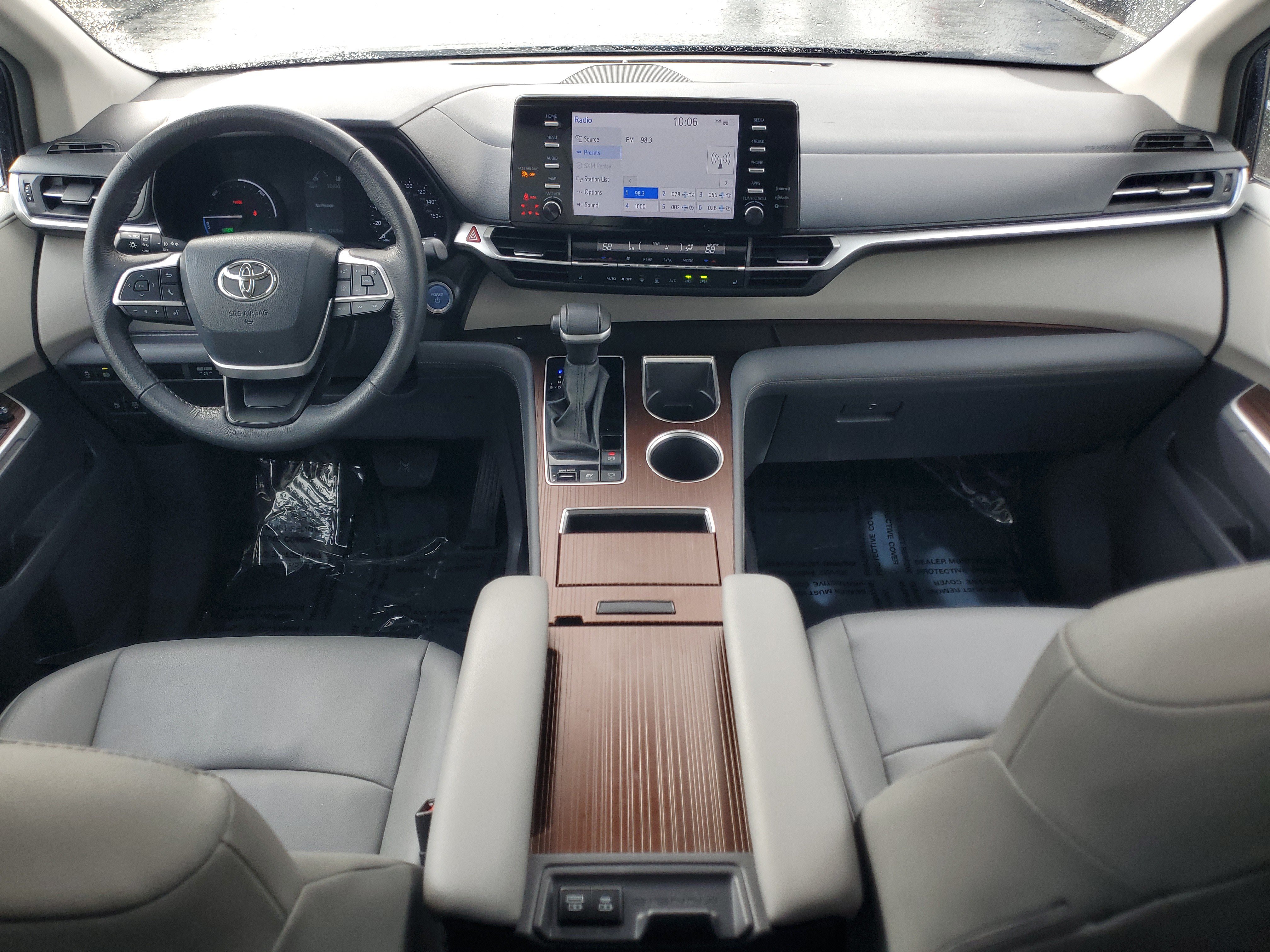 Certified 2024 Toyota Sienna XLE AWD/4WD image 16