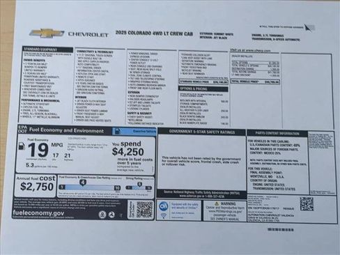 Used 2025 Chevrolet Colorado LT AWD/4WD image 27