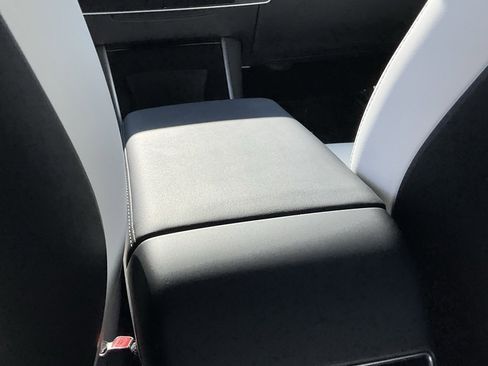 Used 2020 Tesla Model 3 Long Range image 46