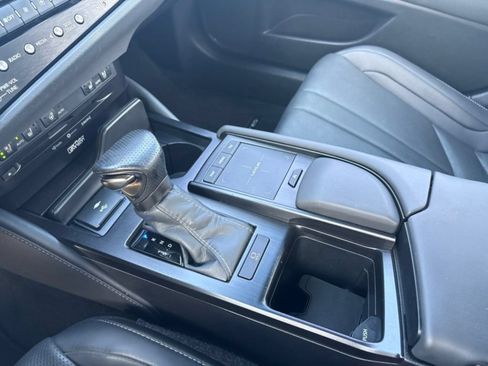 Used 2022 Lexus ES 350 F Sport w/ Accessory Package 2 FWD image 15