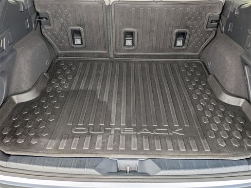 Used 2021 Subaru Outback Limited XT image 14