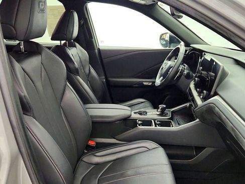 Used 2024 Lexus TX 500h AWD w/ Technology Package image 22