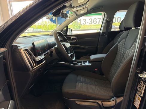 New 2026 Kia Sorento LX FWD image 16