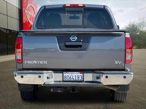 Used 2020 Nissan Frontier SV RWD image 8