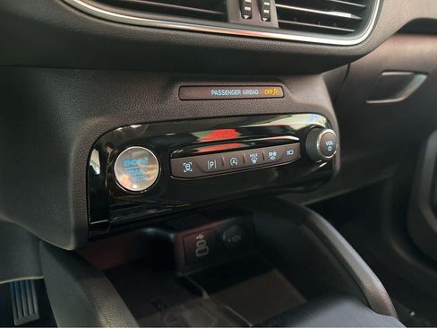 Used 2024 Ford Escape Platinum AWD/4WD image 27