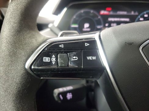 Used 2022 Audi e-tron GT Premium Plus image 24