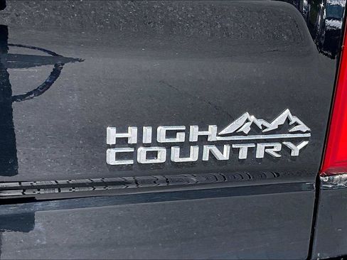 Used 2022 Chevrolet Silverado 1500 High Country AWD/4WD image 8