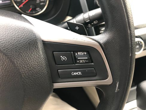 Used 2015 Subaru Crosstrek 2.0i Premium image 15