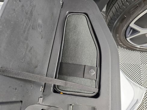 Used 2024 Rivian R1T Adventure image 32