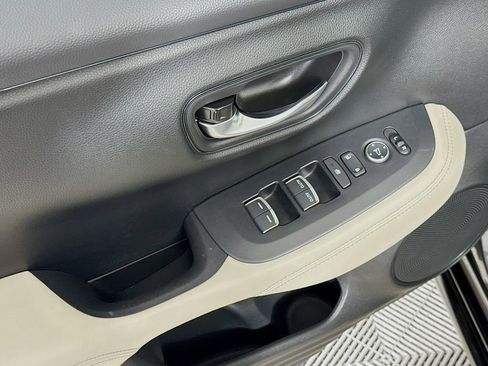 Used 2024 Honda HR-V EX-L image 17