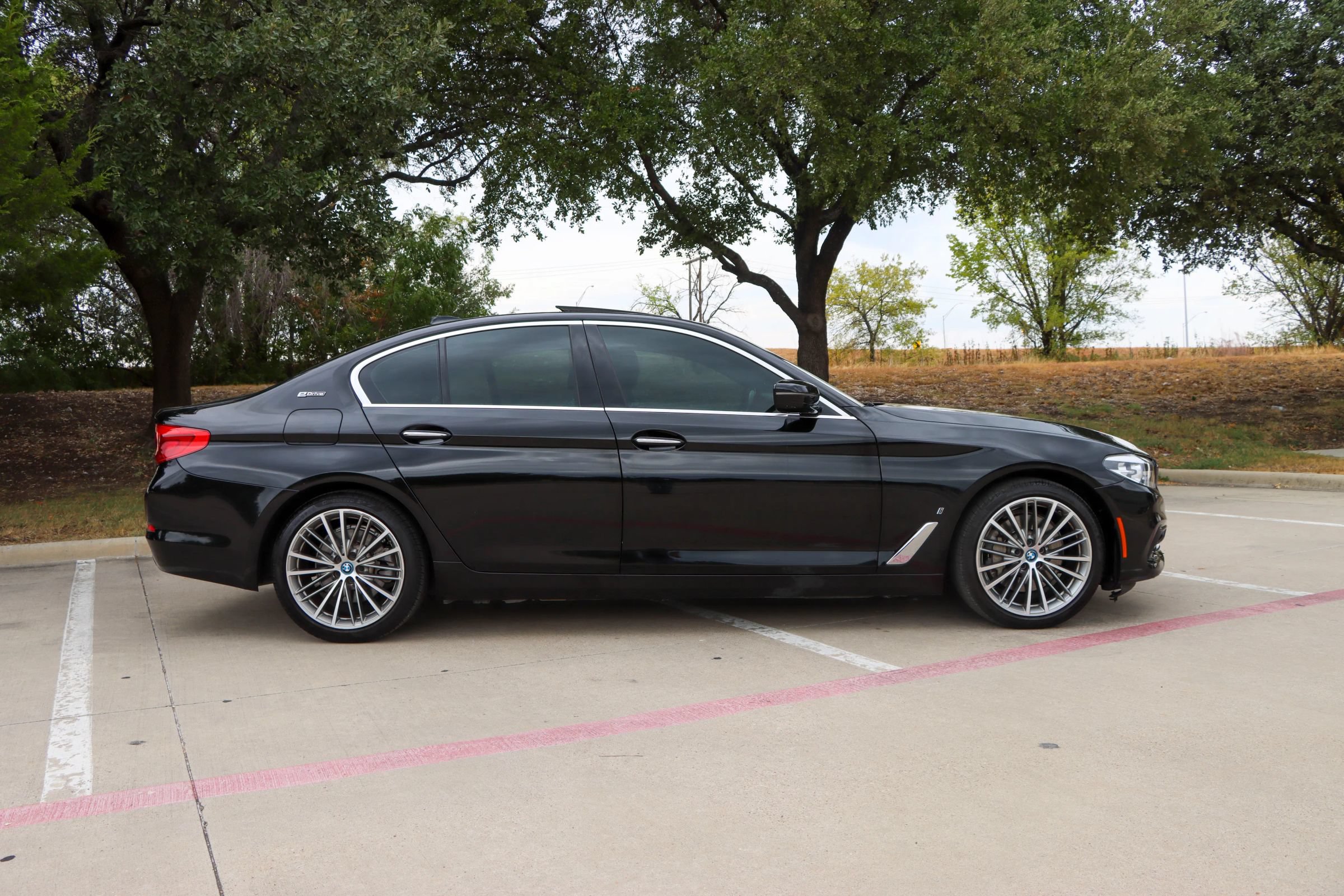 Used 2018 BMW 530e RWD image 8