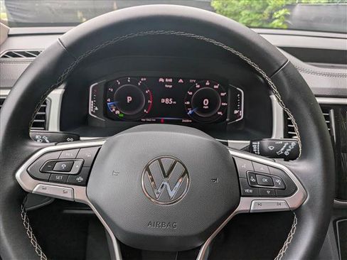 Used 2023 Volkswagen Atlas SE AWD/4WD image 35