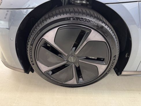 Used 2024 Lucid Air Touring AWD/4WD image 25