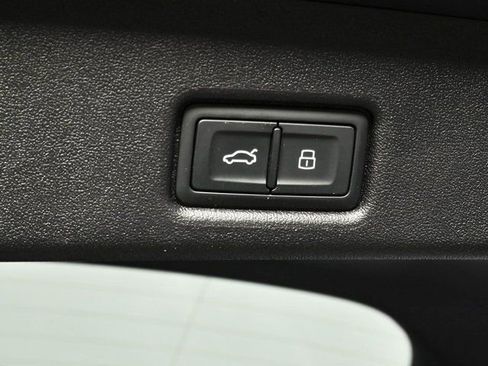 Used 2025 Audi Q5 Premium Plus w/ Premium Plus AWD/4WD image 29