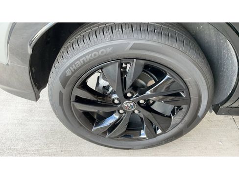 Used 2024 Buick Encore GX Sport Touring w/ Black Roof Package image 5