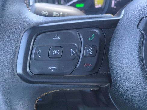Used 2024 Jeep Wrangler Unlimited AWD/4WD image 19