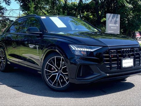 Used 2021 Audi SQ8 Prestige w/ Prestige Package AWD/4WD image 2