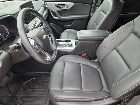 Used 2024 Chevrolet Blazer LT FWD image 12