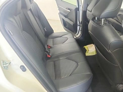 Used 2024 Toyota Camry SE w/ Cold Weather Package FWD image 27