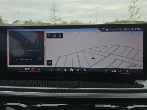 Used 2025 BMW X7 M60i image 25