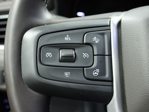 Used 2024 GMC Yukon XL Denali AWD/4WD image 21