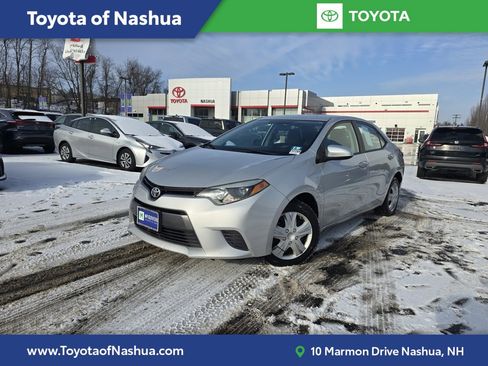 Used 2015 Toyota Corolla LE image 1