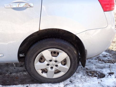 Used 2014 Nissan Rogue S image 16