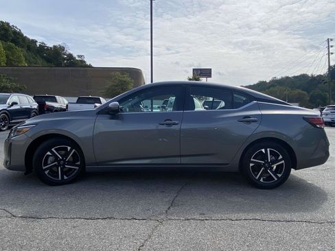 Used 2024 Nissan Sentra SV image 5