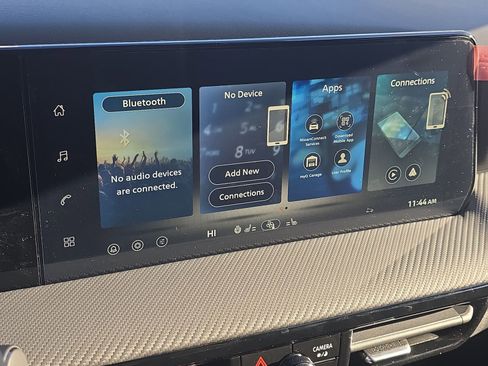 New 2026 Nissan Kicks SR w/ SR Premium Package image 16