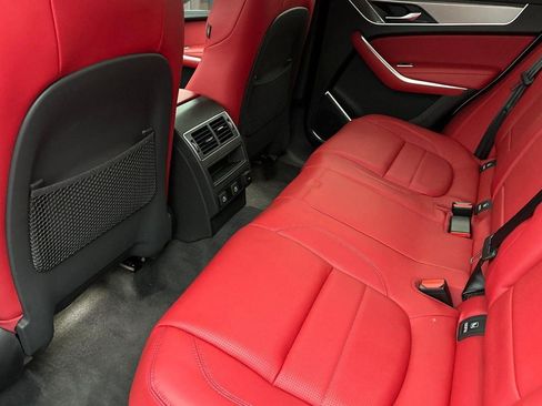 Used 2025 Jaguar F-PACE R-Dynamic S AWD/4WD image 15