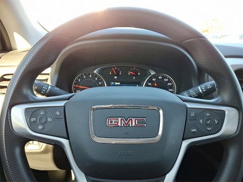 Used 2023 GMC Acadia SLE image 20