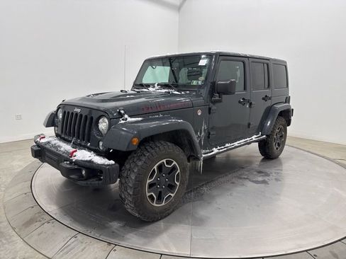 Used 2017 Jeep Wrangler Unlimited Rubicon w/ Max Tow Package image 3
